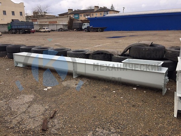 Производство Конвейер винтовой в желобе УВТ